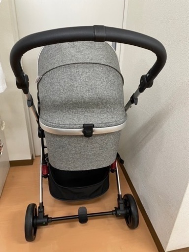 ほぼ新品　ピッコロカーネ小型犬・中型犬カート
