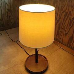 【値下げしました】ベッドサイトランプの画像