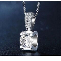 ▼J←←←M2-3 ブリリアントカット大粒ダイヤモンドＣＺスクエアラウンドパヴェペンダントネックレスの画像