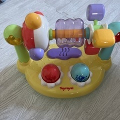 トイローヤル　音の出るおもちゃ