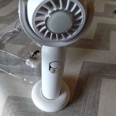 ハンディ扇風機の画像