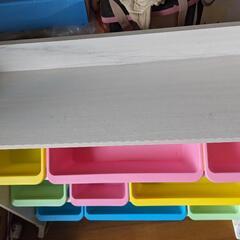 おもちゃラックの画像