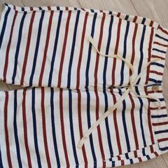 夏にぴったりのハーフパンツです。