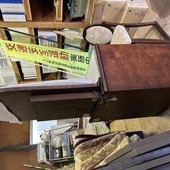 鏡台です　コンパクトですの画像