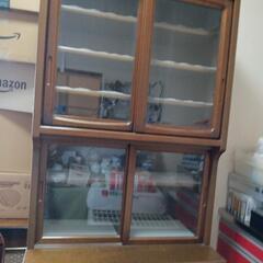食器棚の画像
