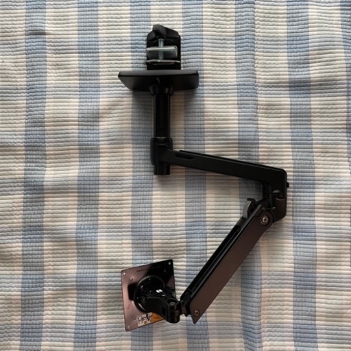 エルゴルトン Amazonベーシック モニターアーム ブラック