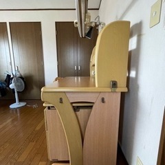 ニトリ 学習机 椅子 引き出し一式の画像