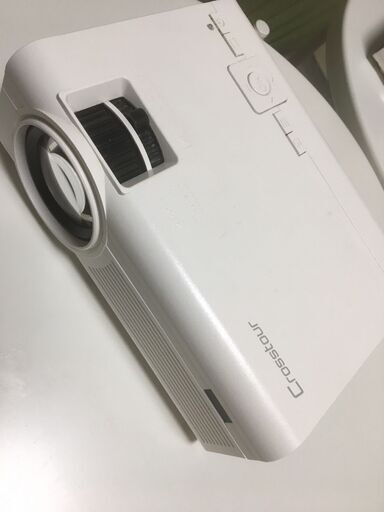 プロジェクター2000円、または3000円でお譲りします