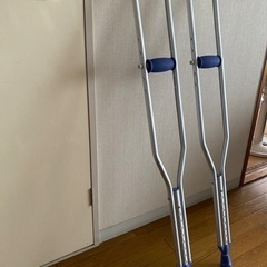 松葉杖　床から脇の下まで116〜136cmまでの方用の画像