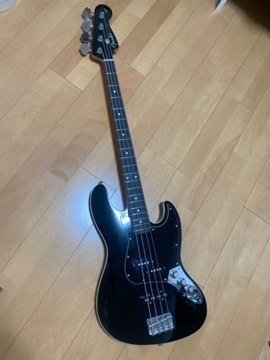 フェンダージャパン　ベース