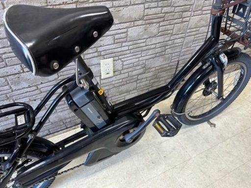サマーSALE  東京23区配達無料　バッテリー2個付　新基準 ブリヂストン ジョシスワゴン 8.1Ah リチウム 電動自転車 中古317