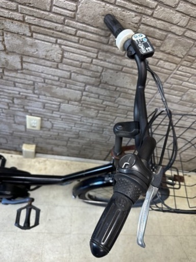 サマーSALE  東京23区配達無料　バッテリー2個付　新基準 ブリヂストン ジョシスワゴン 8.1Ah リチウム 電動自転車 中古317