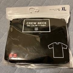 ユニクロ 紳士クールネックＴシャツ 新品