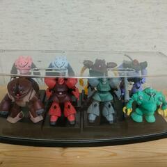 ☆ガンダムフィギュアセット☆コレクションケース付☆の画像