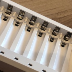 充電器 8スロット単3/単4 充電池 Eneloop neochampなどの画像