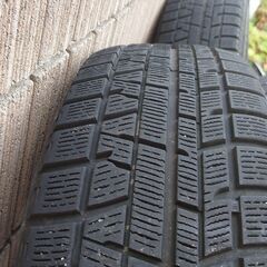 スタッドレスタイヤ４本セット　175/70/R14　2018年製　アイスガード　鉄ホイール付きの画像