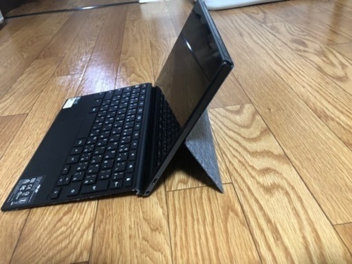 ASUSのクロムブックです