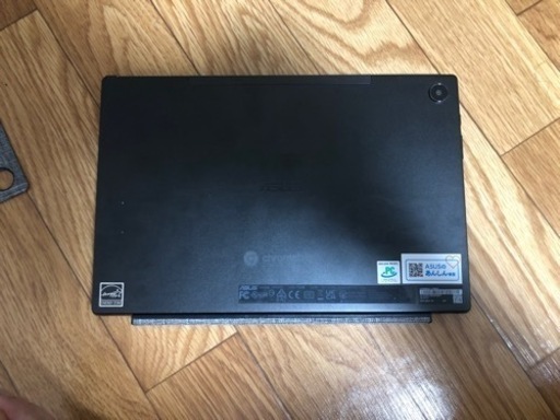 ASUSのクロムブックです