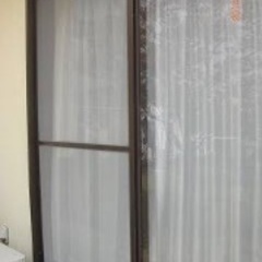玄関の網戸１枚交換して下さい