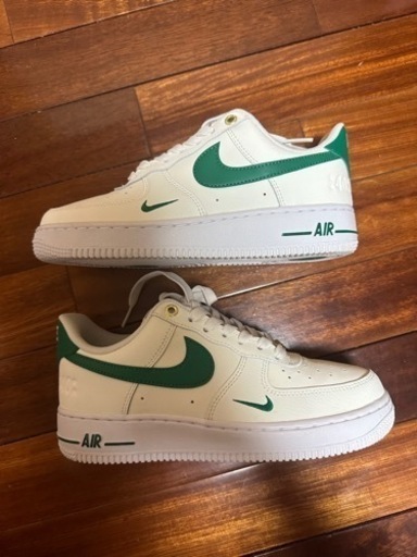 靴/バッグ Nike WMNS Air Force 1 Low 40th Anniversary "Sail/Malachite-White-llic Gold"
