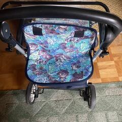 シニア 押し車の画像