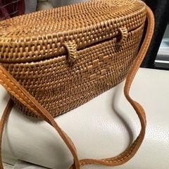 お値下げアタミニポシェットの画像