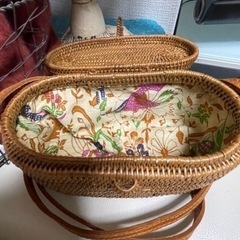 お値下げアタミニポシェットの画像