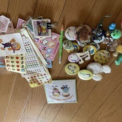 【取引中】缶バッジ　バッジ　シール　キーホルダー　子供のための名...
