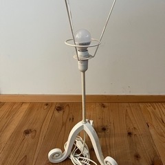 IKEA 照明器具（ランプシェードなし）