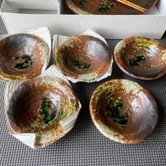 No.95 お皿　新品、未使用　11cm4枚、2cm1枚　お箸1膳の画像