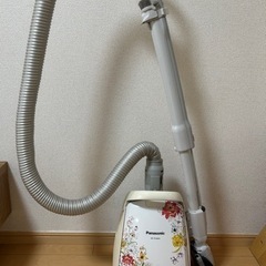 取引中　パナソニック　掃除機　紙パック式