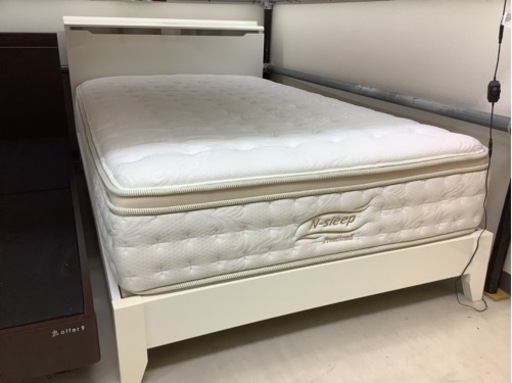 【リサイクルサービス八光】幅122.5cm　ニトリ　エナメルホワイト　セミダブルベッド