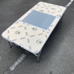 【取引中】Coleman 折りたたみテーブル アウトドア
