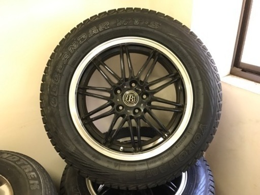 スタッドレスタイヤ4本セット　225/65/17 ハリアー等