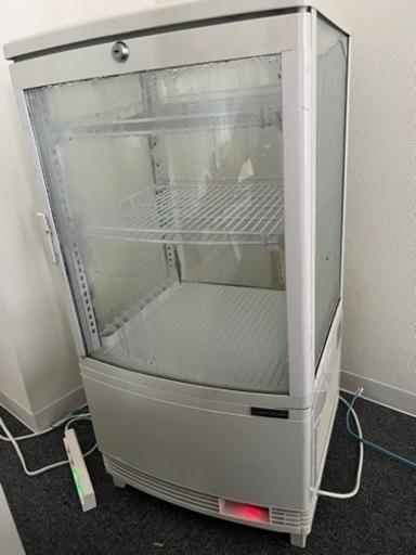 冷蔵庫　飲み物など冷蔵庫のみです！