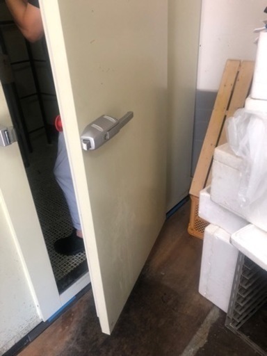 プレハブ冷蔵庫　DP410D-22