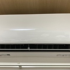 値下げしました！【8/16〜8/18朝の引き渡し希望】使用期間1年のみ！DAIKIN (ダイキン) ルームエアコン F22ZTES-W