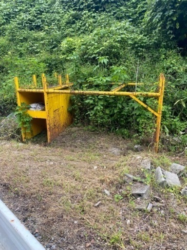 電柱積載架台、植木積載などに