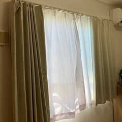 2ヶ月使用　カーテン