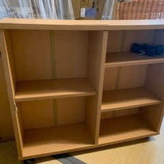 受け渡し予定者決まりました✨棚（キャスター付き）2個　300円の画像