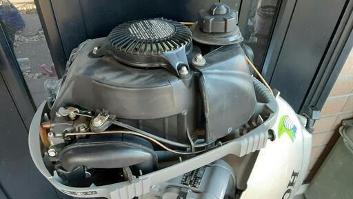 ホンダ　4スト　2馬力　船外機　中古