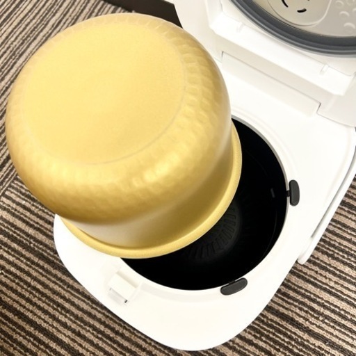 激安‼️21年製 3合炊き TOSHIBA 炊飯器 RC-5E7X?08105