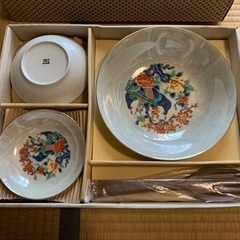 受け渡し予定者決まりました✨お皿セット　0円