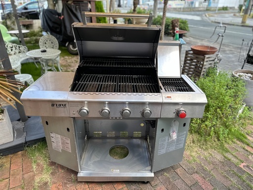 コストコ　アウトドア　ガスバーベキューグリル　10,000円値下げしました。　カセットボンベ仕様変更可能