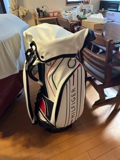 トミーヒルフィガーのキャディバック