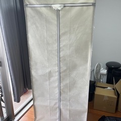 ファンシーケースもらってください。購入して一年ほどです。