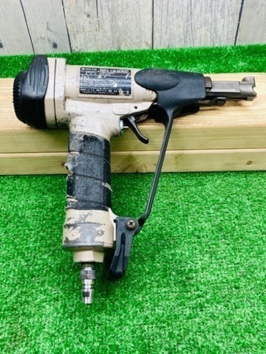 中古品●日立工機　常圧ばら釘打ち機　NH125AC●C●ITE1WWMQ2Q08