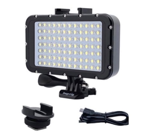 大幅値下げ‼️ 水中ライト 防水 LED カメラライト ビデオライト 5500K