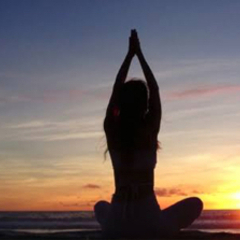 ヨガしましょ〜🧘‍♀️🌻