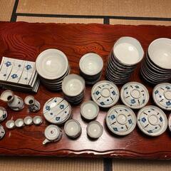 和食器セットの画像